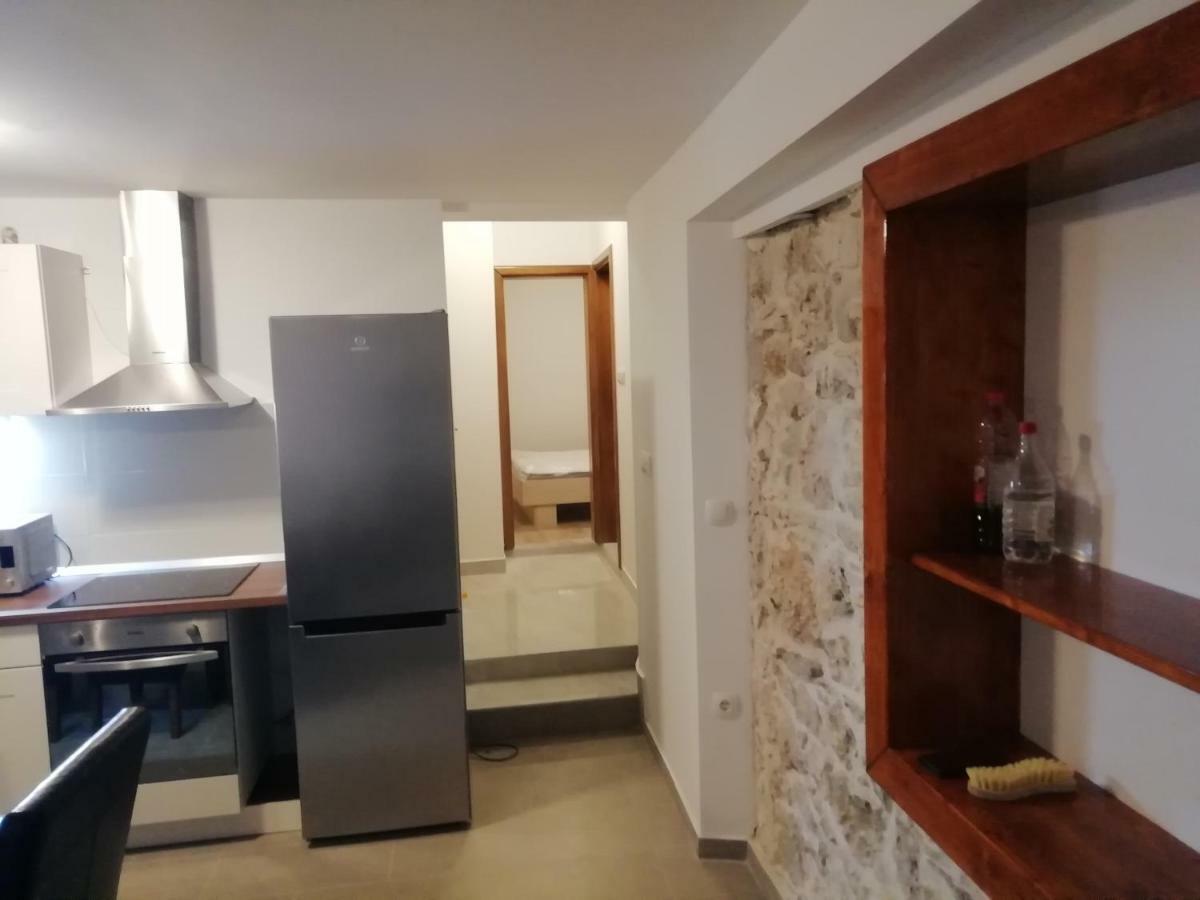 Ana Apartment Sveti Filip i Jakov Exterior photo